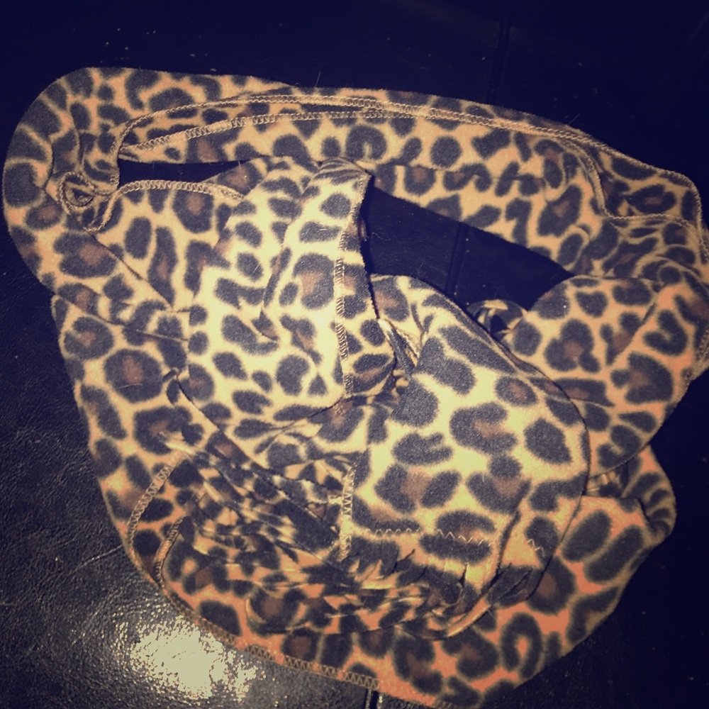 Leopard scarf